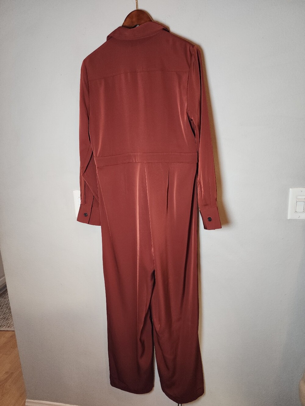 NWT Banana Republic Long Sleeve Wide Leg Trouser Satin Jumpsuit Burnt Caramel 8 - Picture 5 of 16